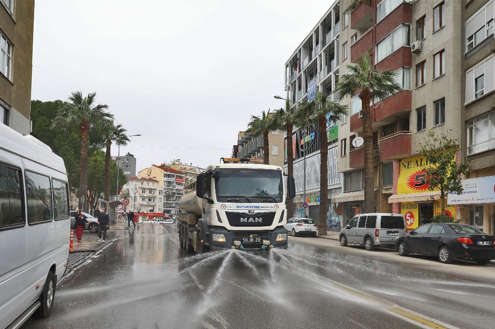 Denizli’nin her yeri yıkanmaya devam ediyor 