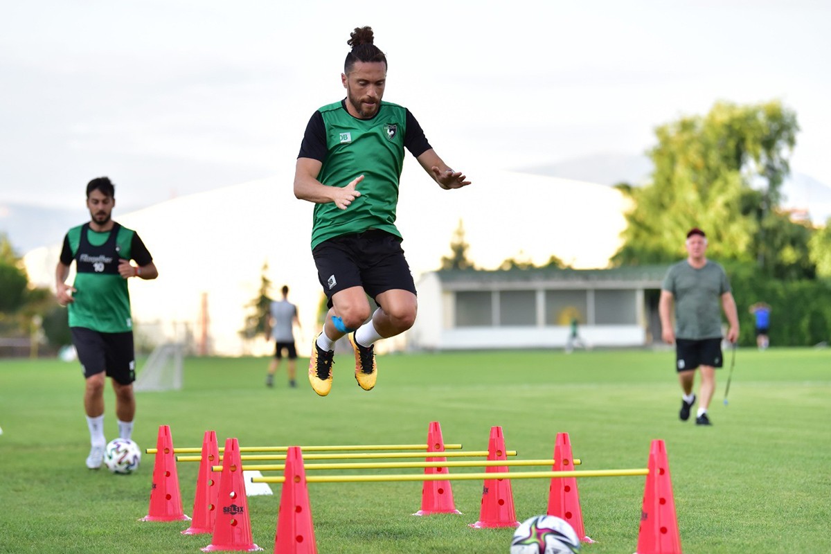Denizlispor yeni sezon öncesi güç depoluyor