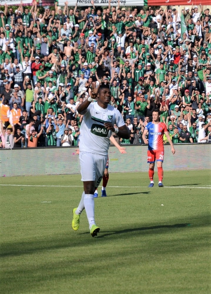 Denizlispor’da Kehinde ile yollar ayrıldı 