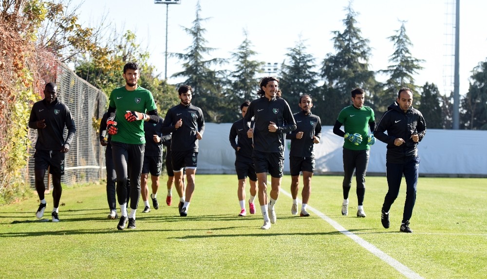 Denizlispor’da kupa mesaisi başladı 
