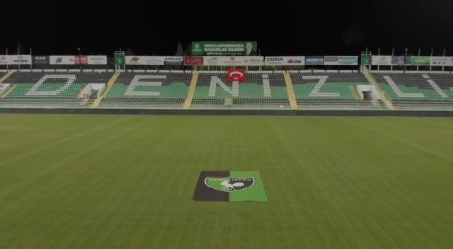 Denizlispor’un evinde İstiklal Marşı yankılandı 