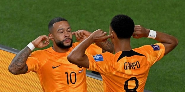 Depay, Galatasaray'a gelecek mi? Xavi son noktayı koydu...