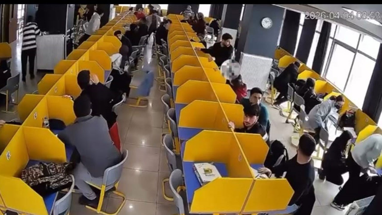 Deprem anı kameraya yansıdı! Öğrenciler depremle neye uğradığını şaşırdı