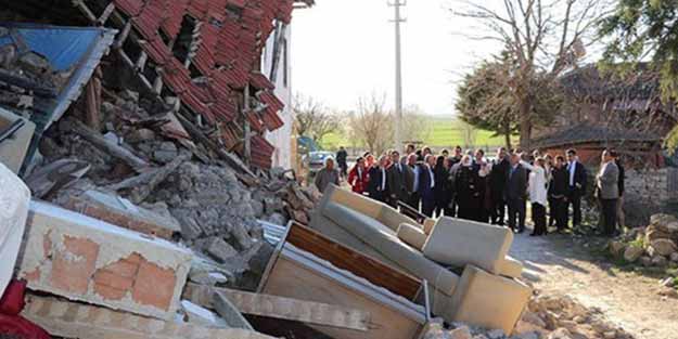 Deprem bölgesinde flaş gelişme! Okullar tatil edildi