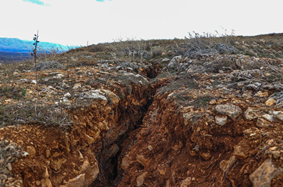 Deprem bölgesindeki görüntüler ağızları açık bıraktı