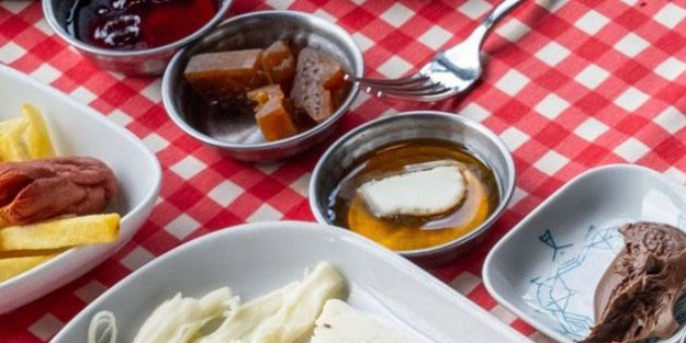 Deprem bölgesinden boğaza: 1 yılda 20 ton malzeme…