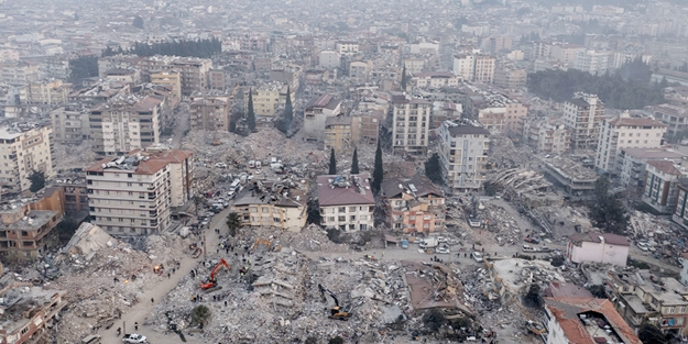 Deprem felaketinin Türkiye'ye maliyeti belli oldu