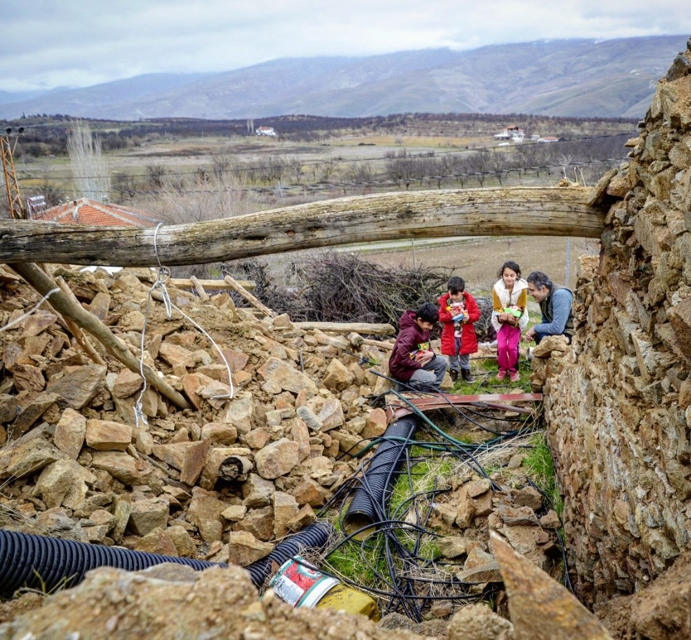 Deprem hasar tespit ekibi arttırıldı 