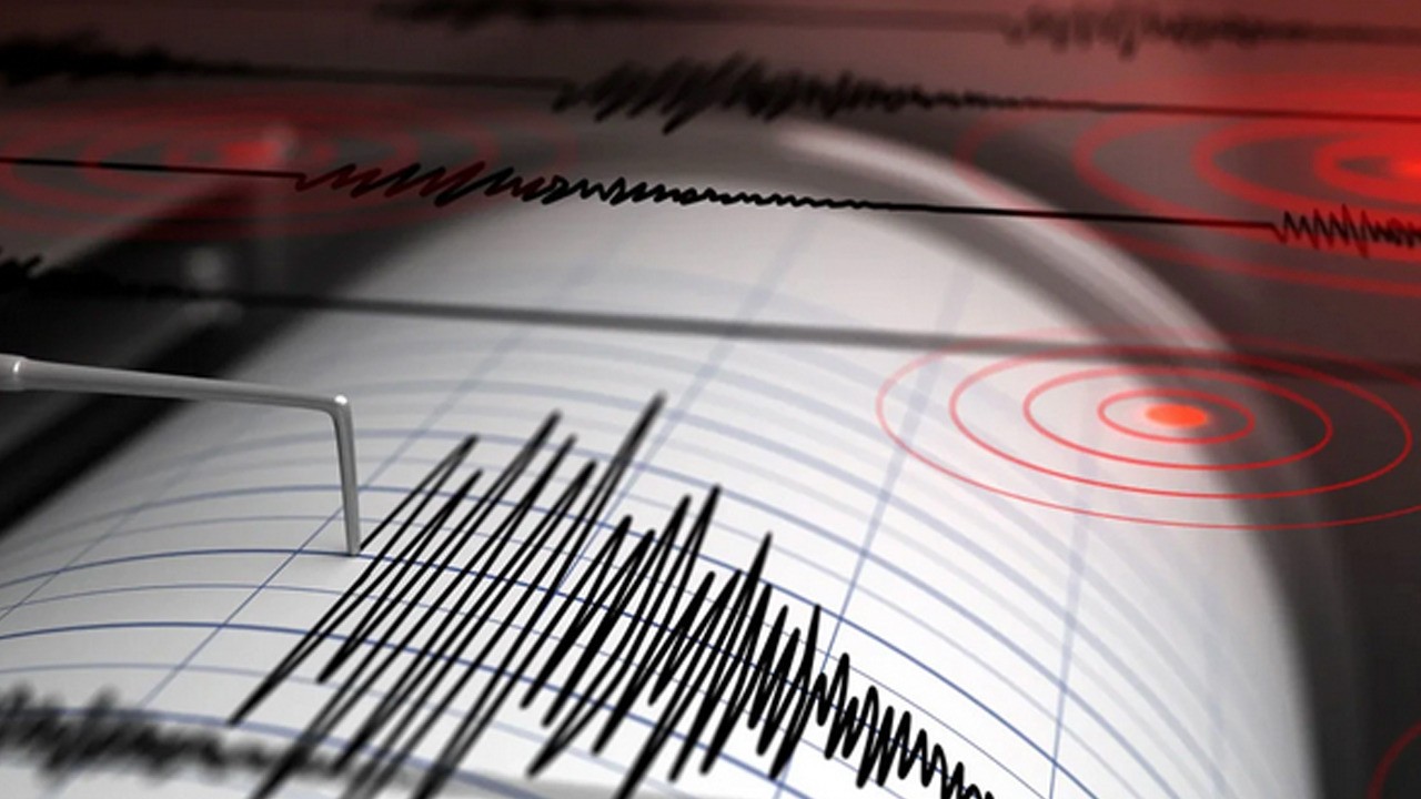 Deprem İstanbul'da hissedildi! AFAD, Kandilli Rasathanesi: az önce deprem nerede oldu?