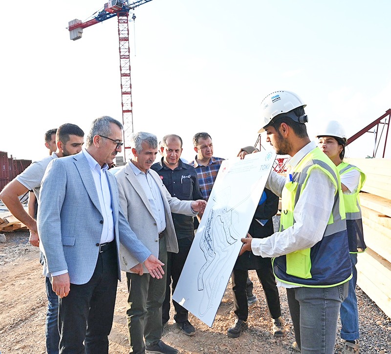 Deprem konutları yükseliyor: Kahramanmaraşlılar bir yıl içinde konutlarına kavuşacak