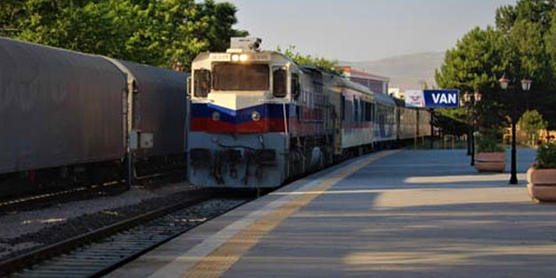 Deprem sonrası seferler durmuştu... 8 yıl sonra yeniden başladı