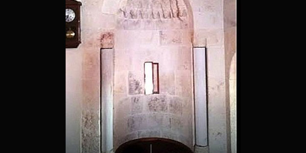 'Deprem Terazisi' olan cami işte böyle yıkıldı