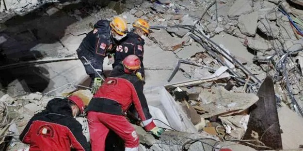 Deprem üzerinden Diyanet’i hedef aldılar!
