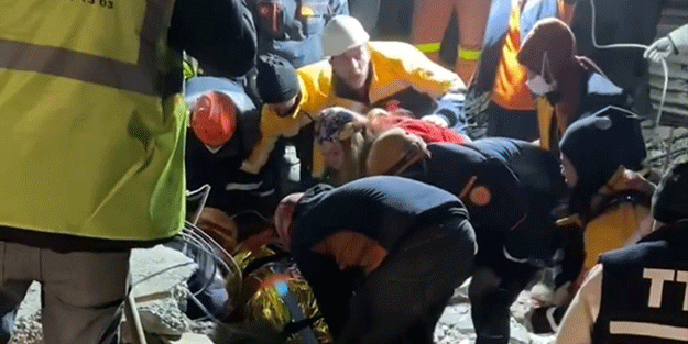 Depremde 45 kişiye mezar olan bina ile ilgili şok iddianame