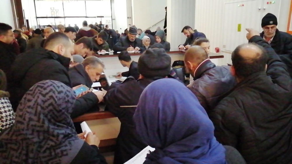 Depremde evleri hasar görenler Açıkkapı’ya başvuruyor 