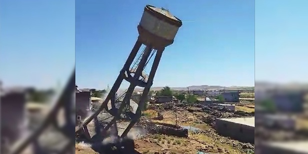 Depremde hasar gören su kulesi böyle yıkıldı!
