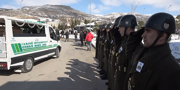 Depremde hayatını kaybeden uzman çavuş ve eşi son yolculuğuna uğurlandı
