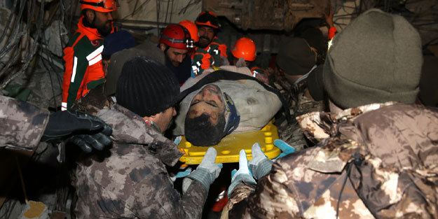 Depremden 70 saat sonra enkazdan kurtarıldı