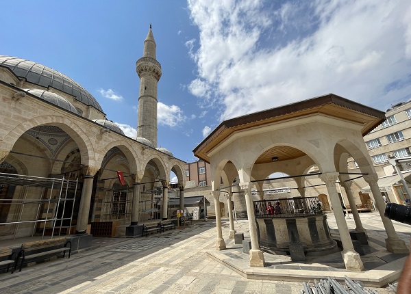 Depremden etkilenen eserler için restorasyon başladı