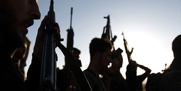 Depremi fırsat bildiler! DEAŞ'lı teröristler hapisten kaçtı