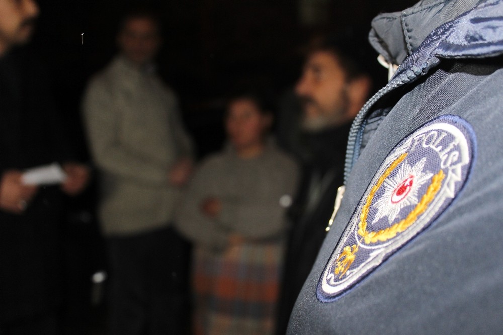Depremin vurduğu Elazığ’da 2 bin polis 7/24 görevde 