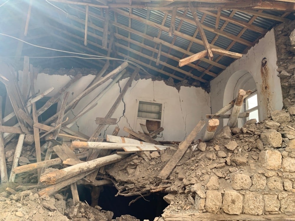 Depremin vurduğu Gerger afet bölgesi ilan edildi 