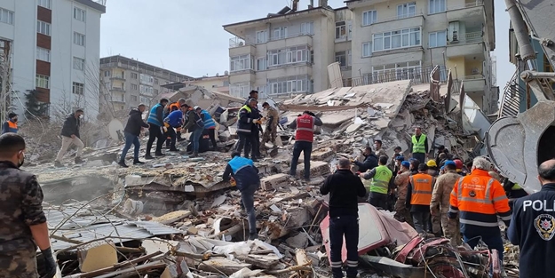 Depremin vurduğu Malatya'da kritik gelişme! Resmen başladı