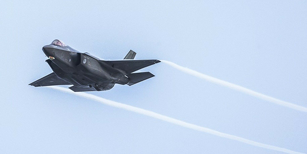 Depremin yaraları sarılmaya çalışılırken Türkiye'ye F-35 ayıbı! Hindistan'da ortaya çıktı