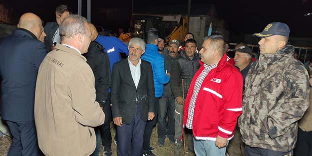 Depremin yaşandığı Göle'de vatandaşlar geceyi sokakta geçirdi