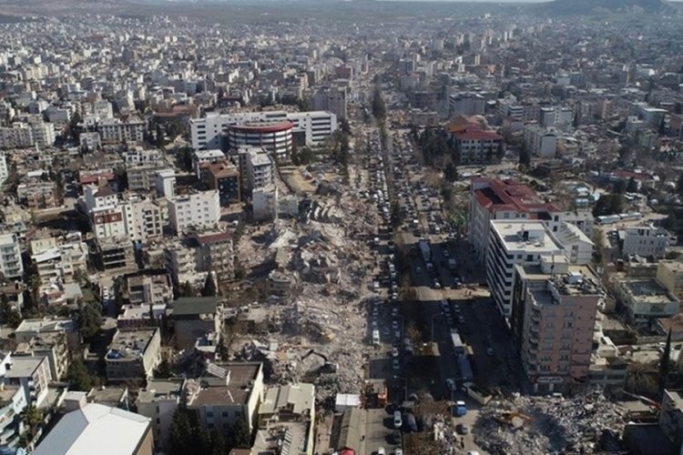Depremzedeler için Ankara'dan çağrı