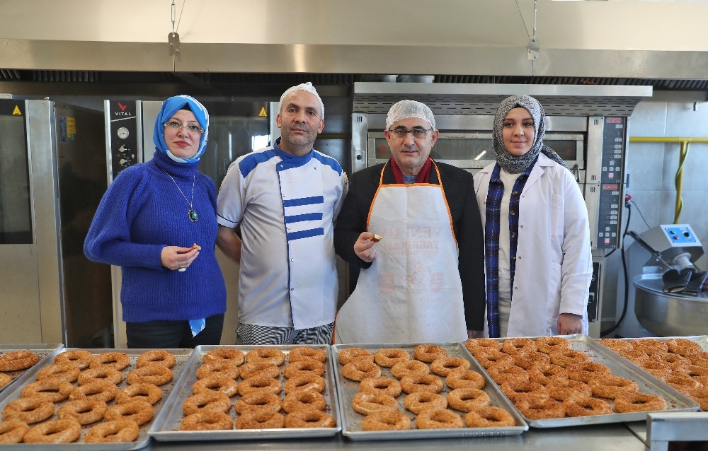 Depremzedeler için glütensiz simit 