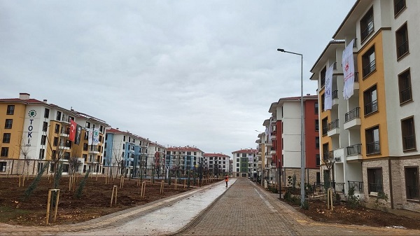 Depremzedeler sabırsızlıkla bekliyor