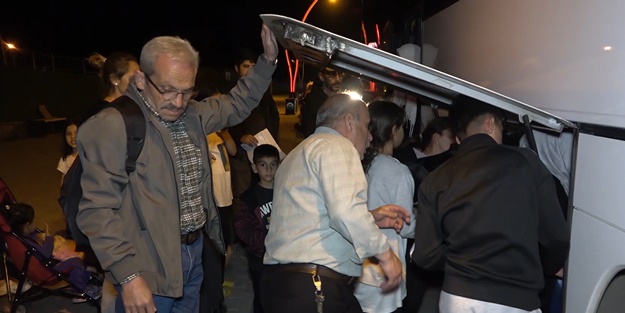 Depremzedelerde rehavet yok! Sandığa gidiyorlar