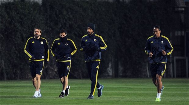 Derbi için İlk karar futbolculardan gizlendi