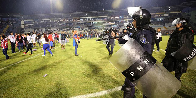 Derbi maçında kan aktı! Ölü ve yaralılar var