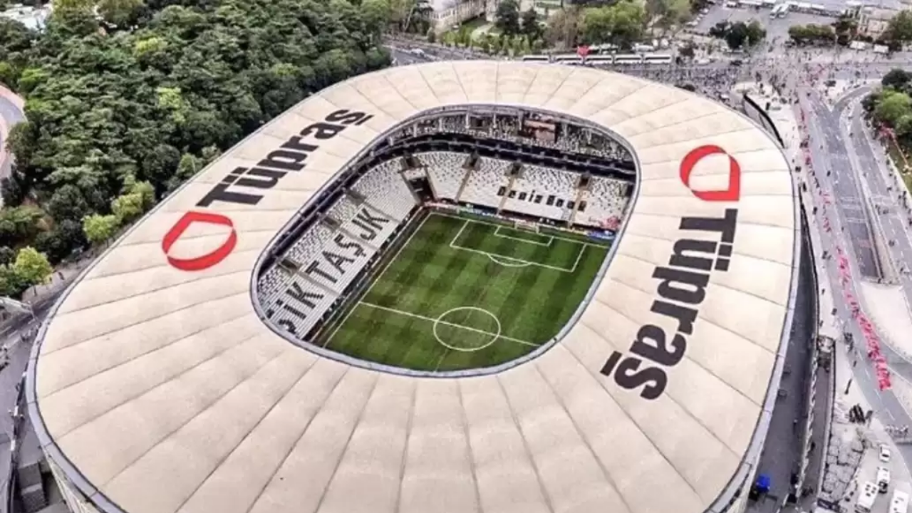 Derbi öncesi dev heyecan! Trabzonspor, Tüpraş Stadyumu’na geldi