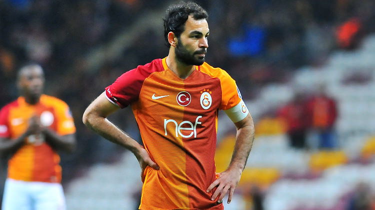 Derbi öncesi şaşırtan Selçuk kararı!