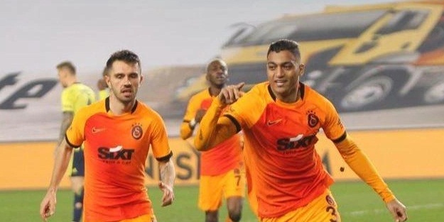 Derbide bir ilk! Tarihe geçti