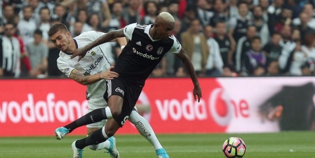 Derbide sürpriz son! 9 kişiyle 90+4'te