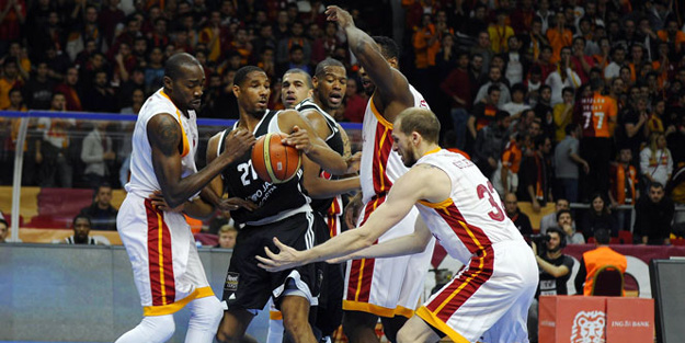 Derbinin kazananı Galatasaray!