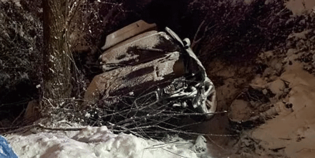 Dere yatağına uçan otomobilde can pazarı
