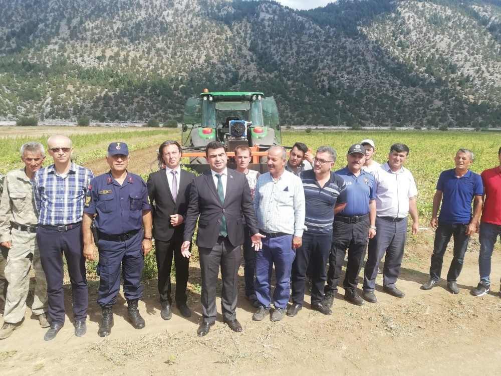 Derebucak’ta çiftçiye makine ekipman desteği 