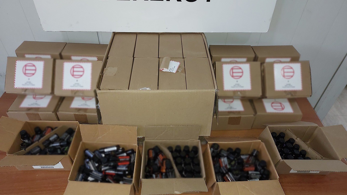 Dereköy Gümrük Kapısı’nda kaçak eşya operasyonu!