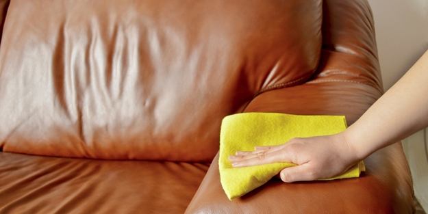 Deri mobilya, özen ve bakım ister