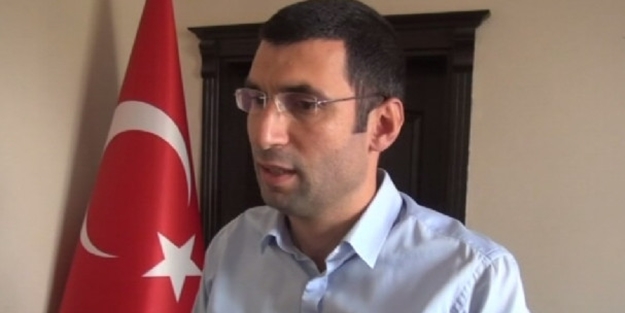 Derik Kaymakamı'na alçak ihanet! Bombayı...