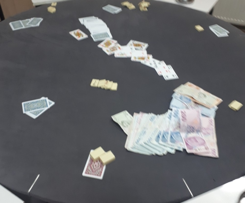 Dernek lokaline kumar baskını 