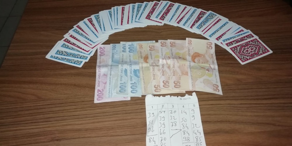 Dernek lokallerine kumar baskını 