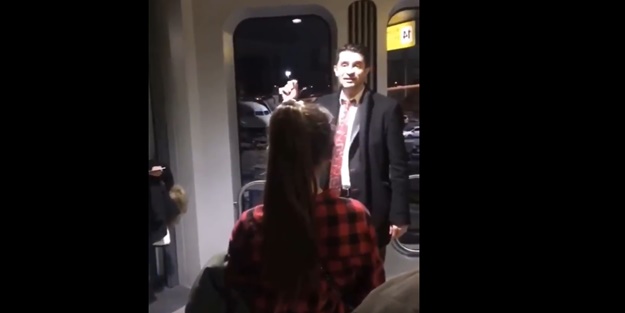 Ders gibi sözler: Türkiye 10 kişi için bile uçak kaldıran bir devlet
