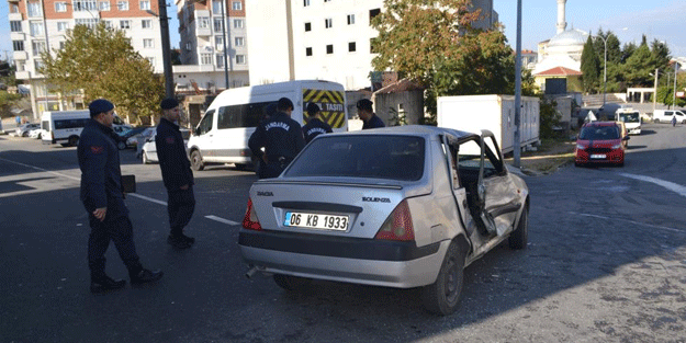 Derse yetişmeye çalışan öğrenciler ölümden döndü