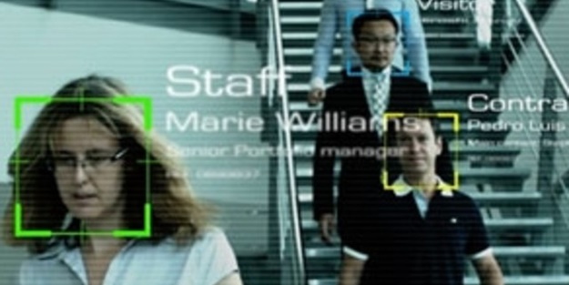 Dersi kaynatan öğrencilere yüz tanıma engeli